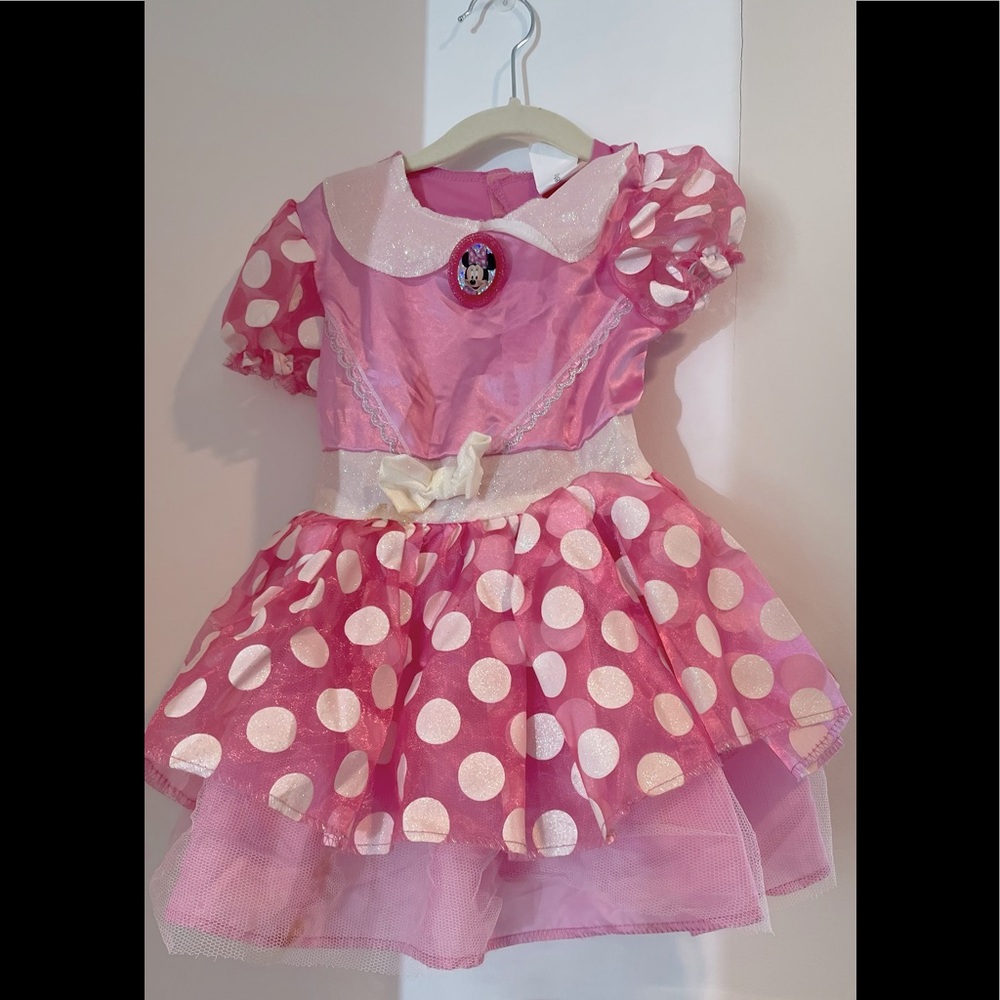 Minnie Mouse costume. Sz 3. From Disney. Good condition.